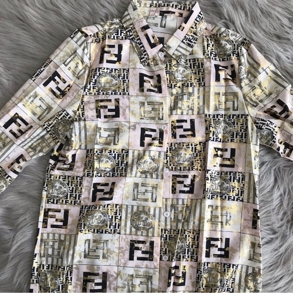 TOPS👚👚👚👚 - Picture 4 of 5